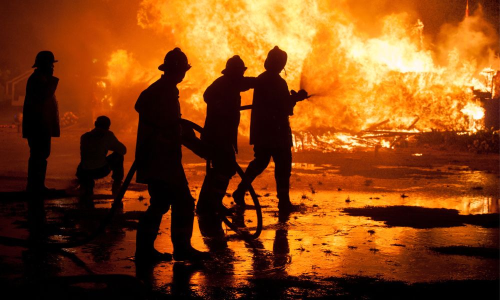 Read more about the article 10 Historical Fires That Changed Building Codes